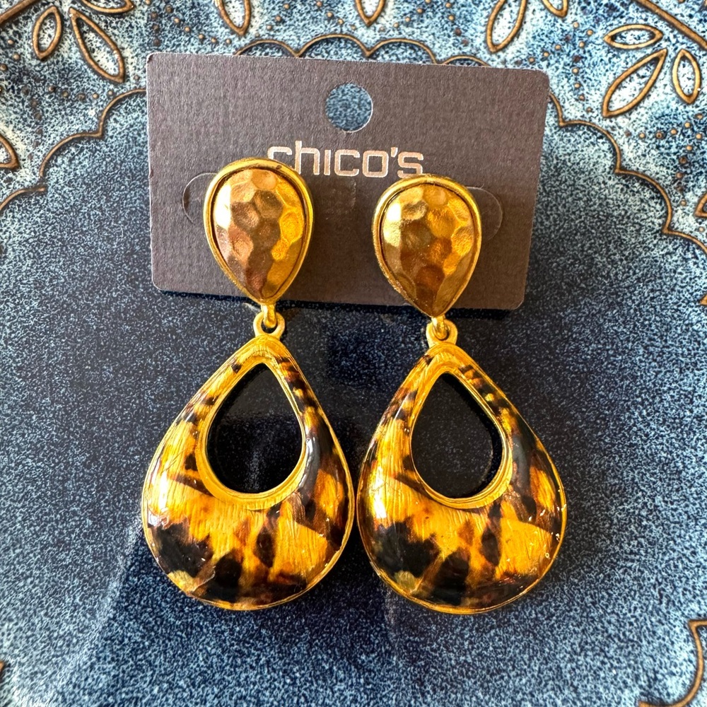 Chico’s Gold Toned Metal Drop Earrings
